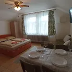 게스트하우스 Afrodita Štúrovo