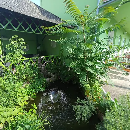 게스트하우스 Afrodita Štúrovo